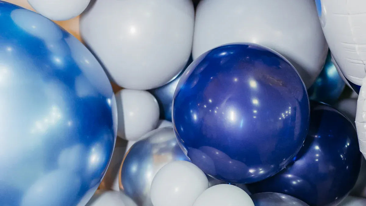 Pearlescent Balloons Versus Metallic Balloons What Sets Them Apart