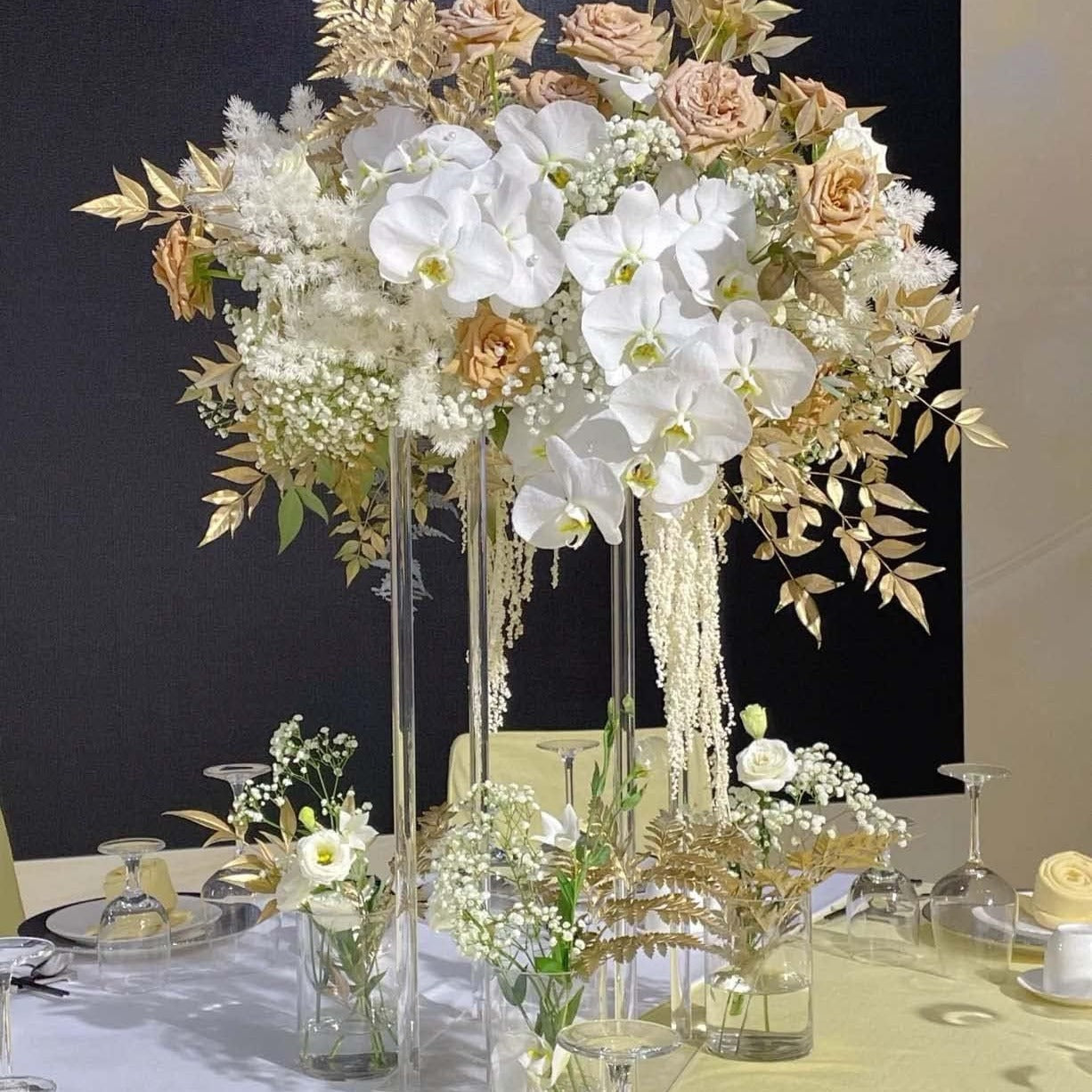 Acrylic Flower Vase Pillar Stand Clear with Square Mirror Base