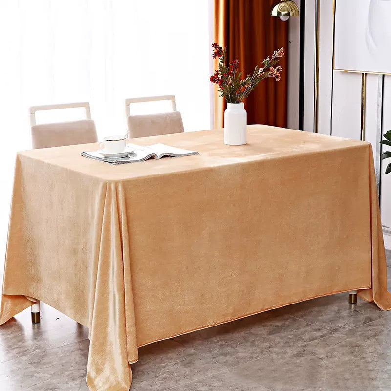 Velvet 90"x132" Rectangular Tablecloth Champagne
