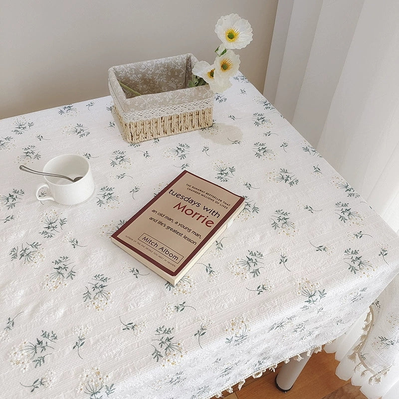Floral Pattern Cotton-Linen Blend Tablecloth - White Lilac