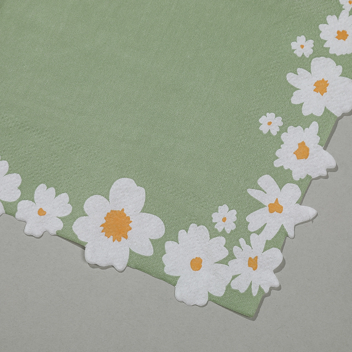 20 Pcs Paper Beverage Napkins 2 Ply Sage Green with Daisy Flower Design 6.5"x6.5"