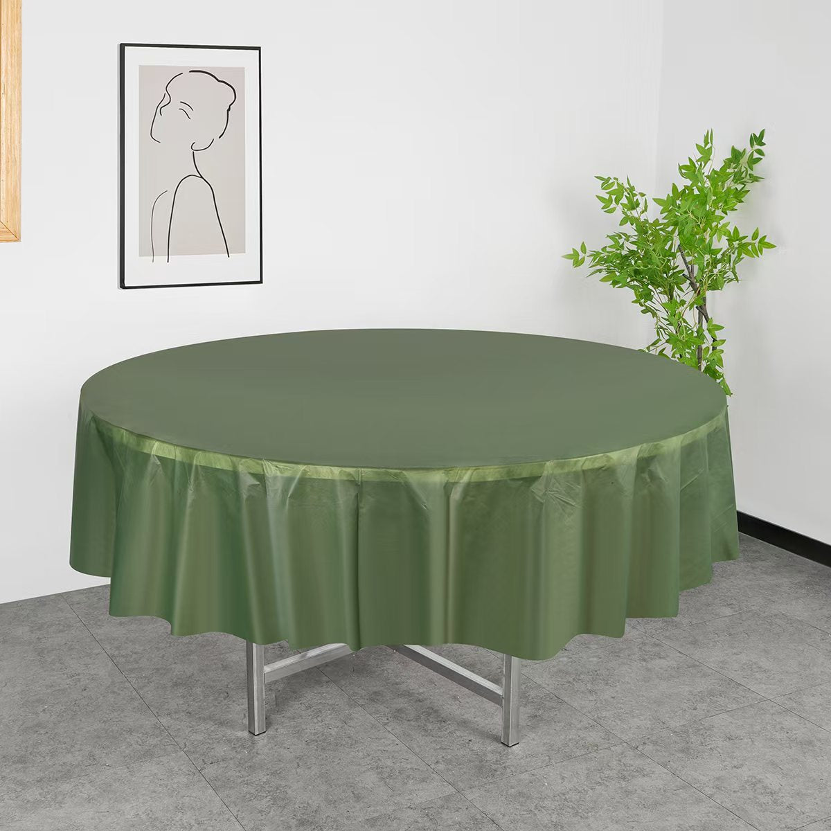 84" Round Disposable Plastic Tablecloths 5 Pcs Drak Green