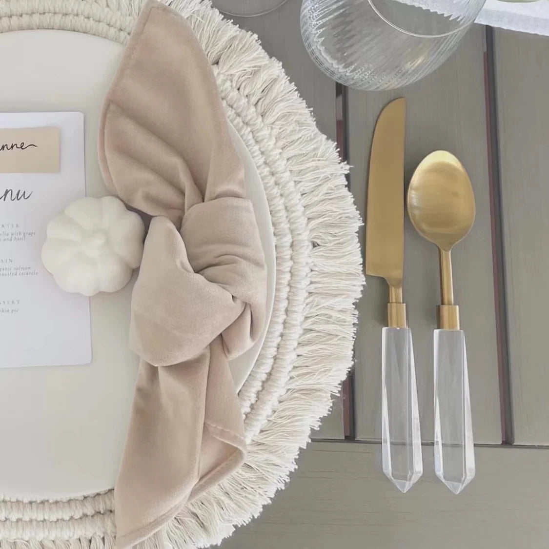 5 Pc Velvet 18"x18" Napkin Beige