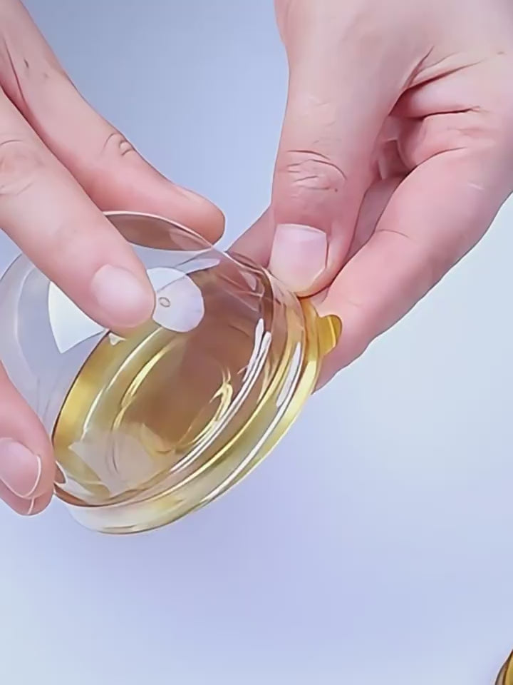 Cargar vídeo: 50 Pc 3” Square Plastic Cupcake Gift Containers Gold