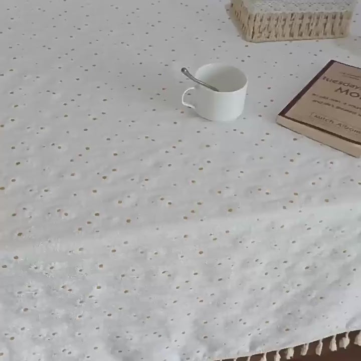 Load video: Floral Pattern Cotton-Linen Blend Tablecloth - Pale Yellow Daisies