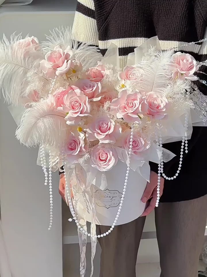 Cargar vídeo: Round gift Box With Lid Three-Piece Set Pink